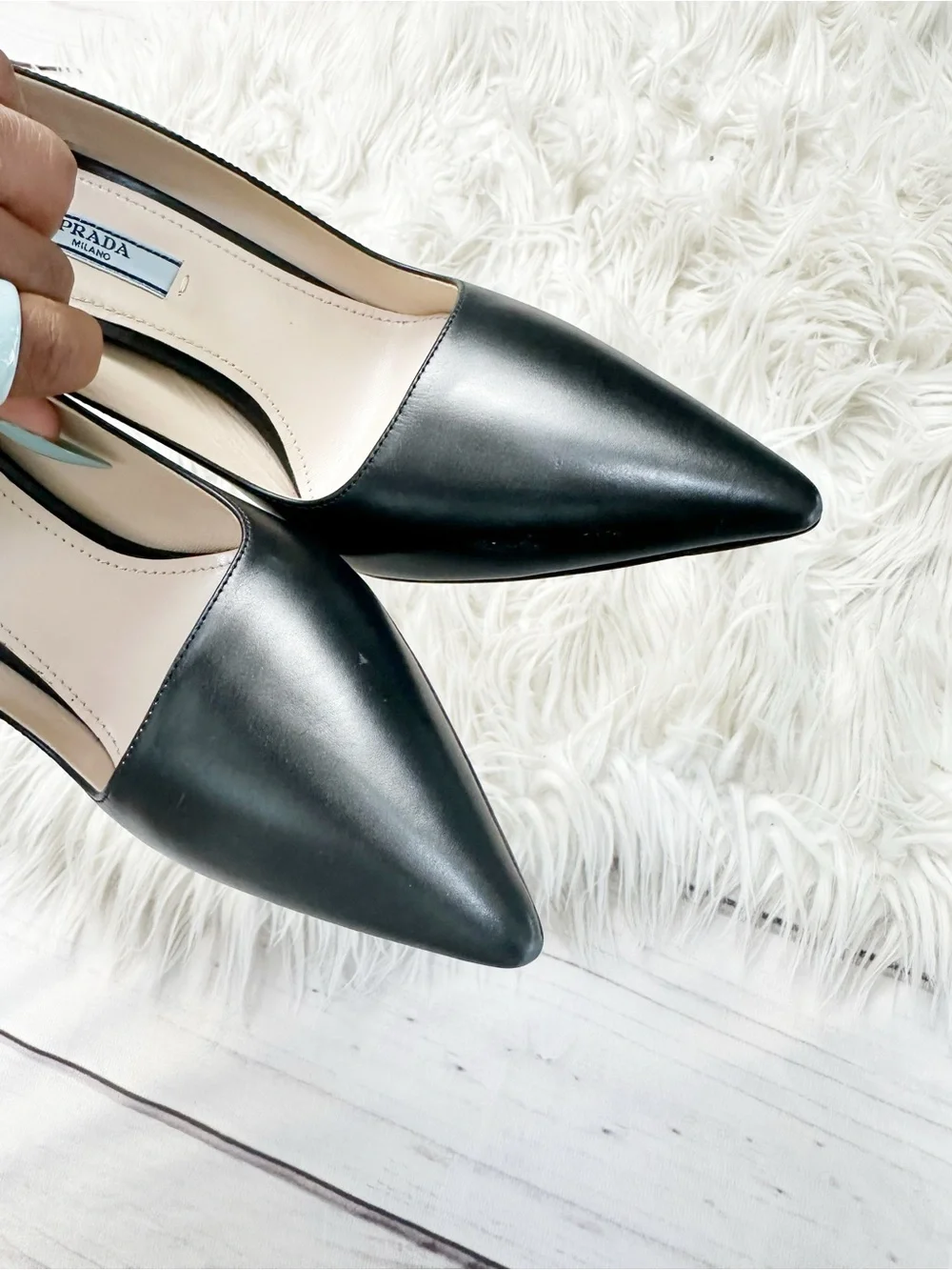 Prada Calzature Donna Vitello Lux 3 Black Calfskin Pointed Toe Stiletto EU 39